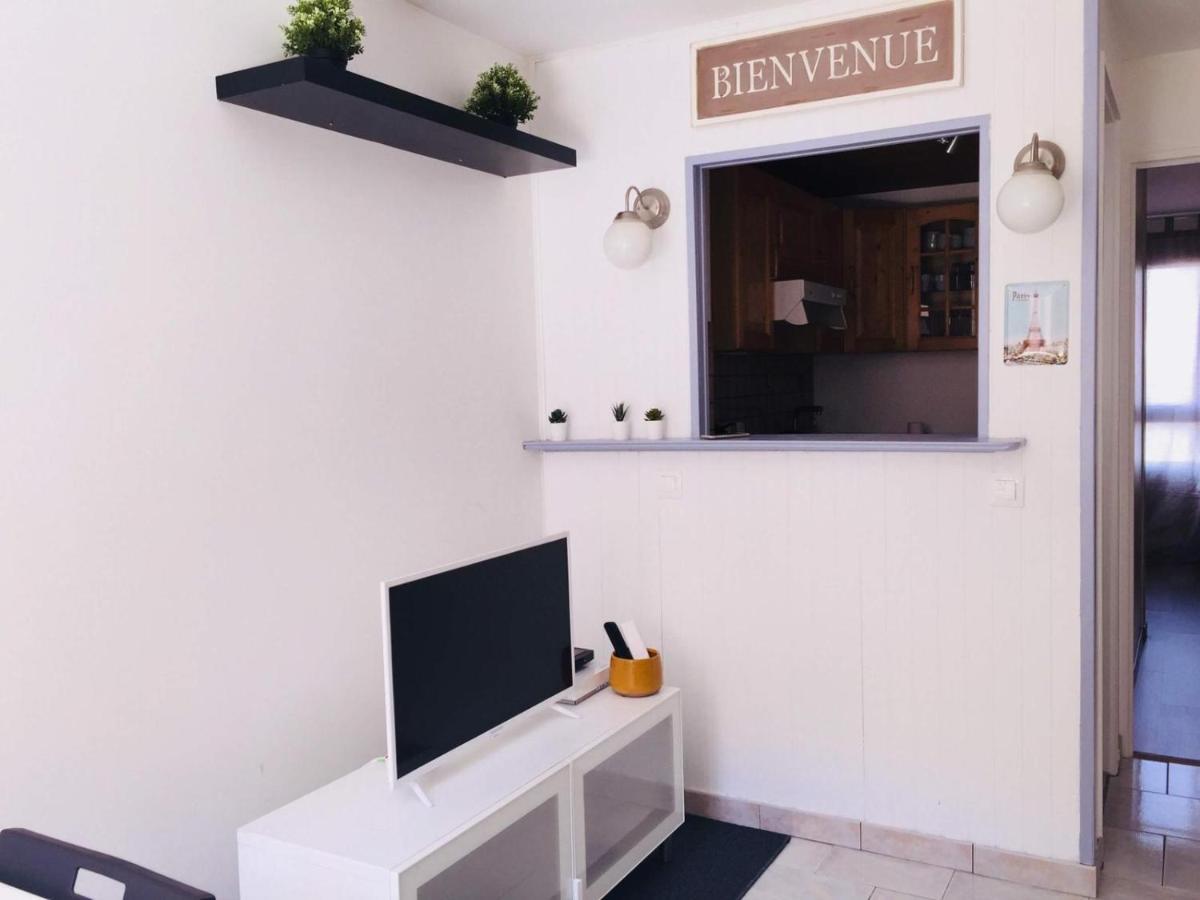 Appartement Eco 6 Personnes Magny-le-Hongre Exterior photo